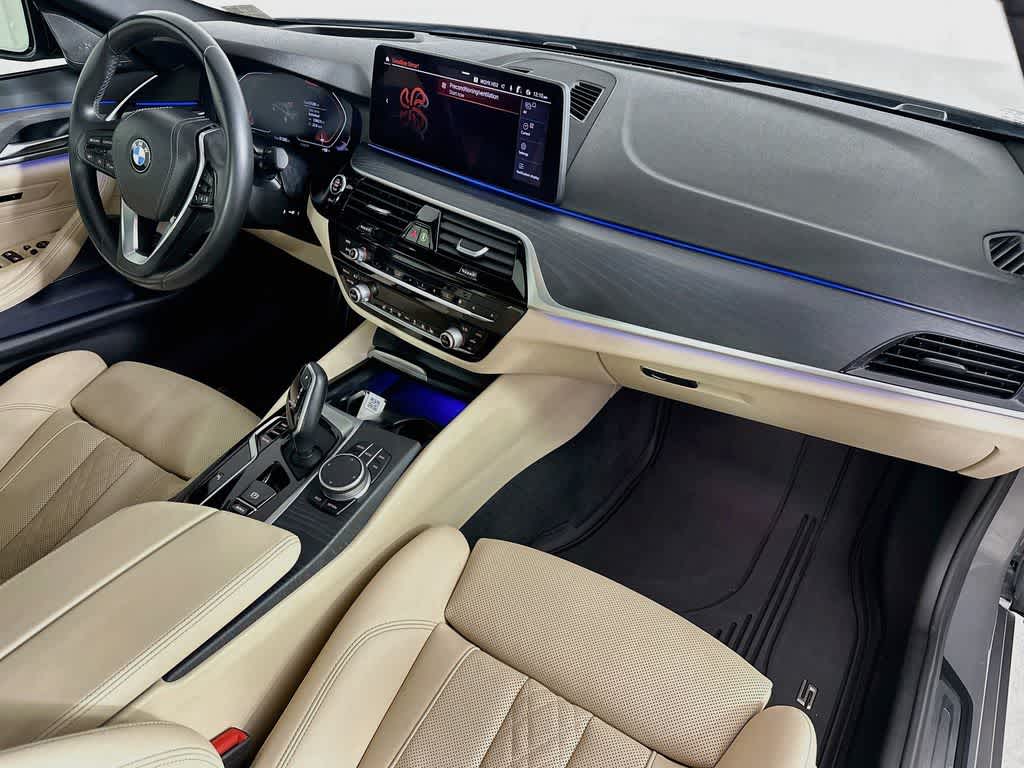 2022 BMW 530i 530i