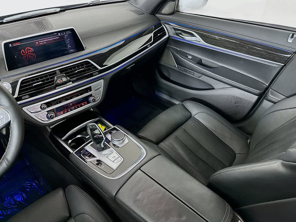 2020 BMW 7 Series 740i xDrive