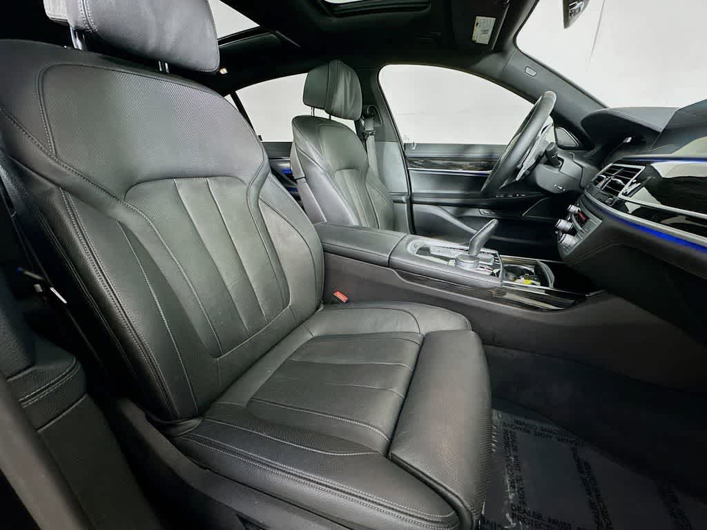 2020 BMW 7 Series 740i xDrive