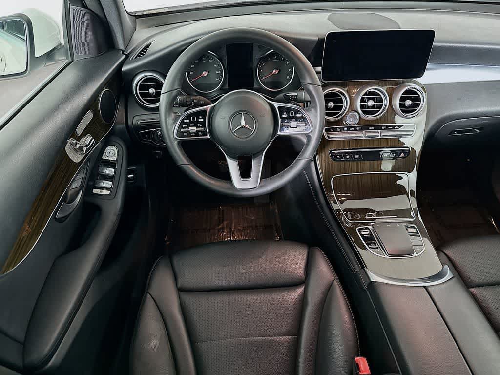 2020 Mercedes-Benz GLC 300 GLC 300