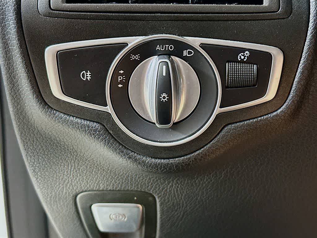 2020 Mercedes-Benz GLC 300 GLC 300