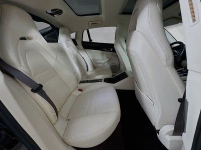 2020 Porsche Panamera 4