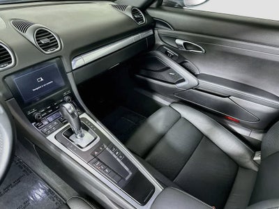 2024 Porsche 718 Cayman Style Edition