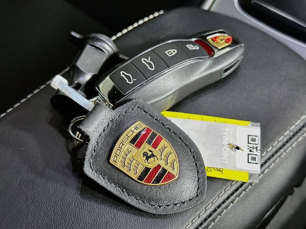2024 Porsche 718 Cayman Style Edition