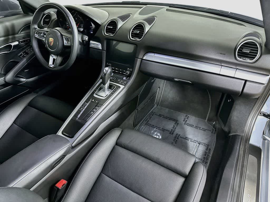 2024 Porsche 718 Cayman Style Edition