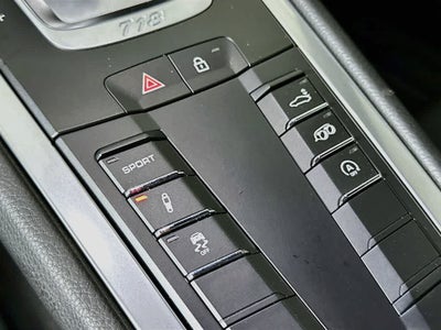 2024 Porsche 718 Cayman Style Edition