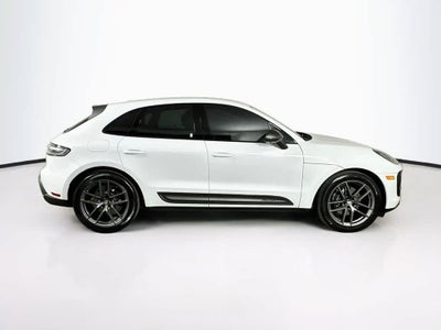 2025 Porsche Macan Base