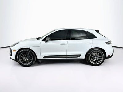2025 Porsche Macan Base