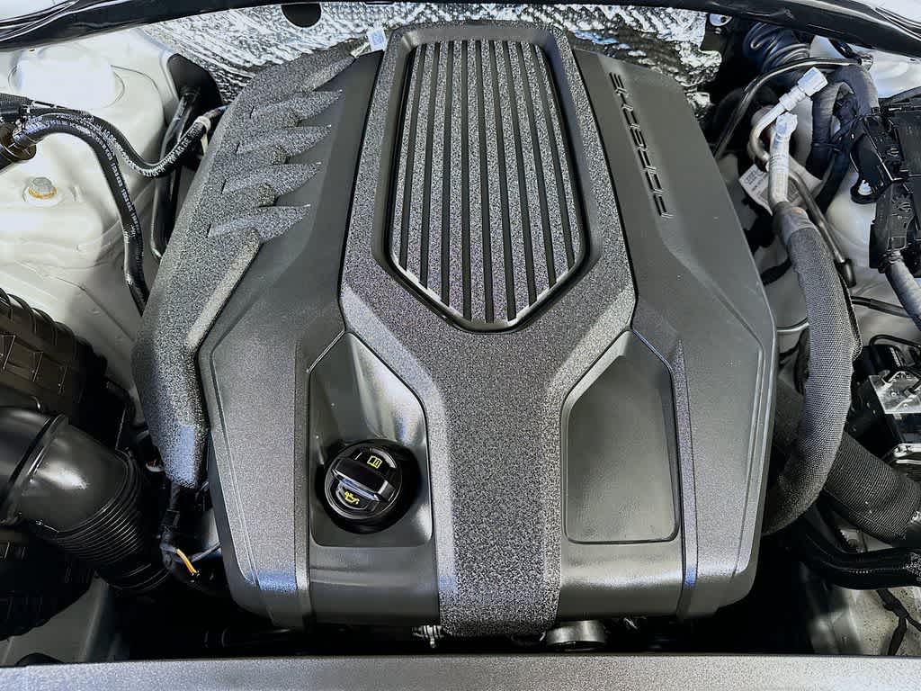 2025 Porsche Macan Base