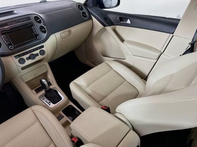 2015 Volkswagen Tiguan SE