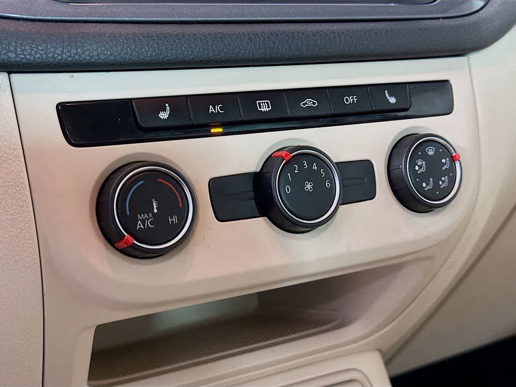 2015 Volkswagen Tiguan SE