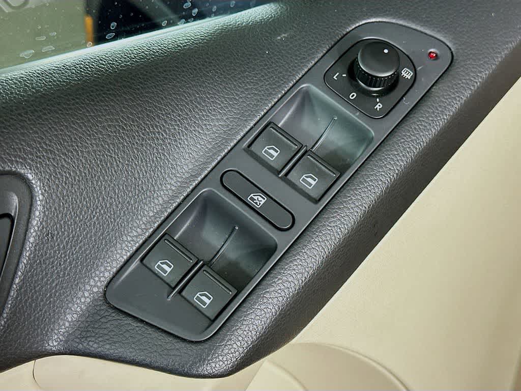 2015 Volkswagen Tiguan SE