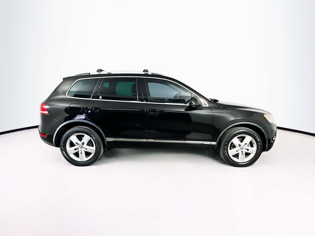 2013 Volkswagen Touareg Lux
