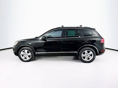 2013 Volkswagen Touareg Lux