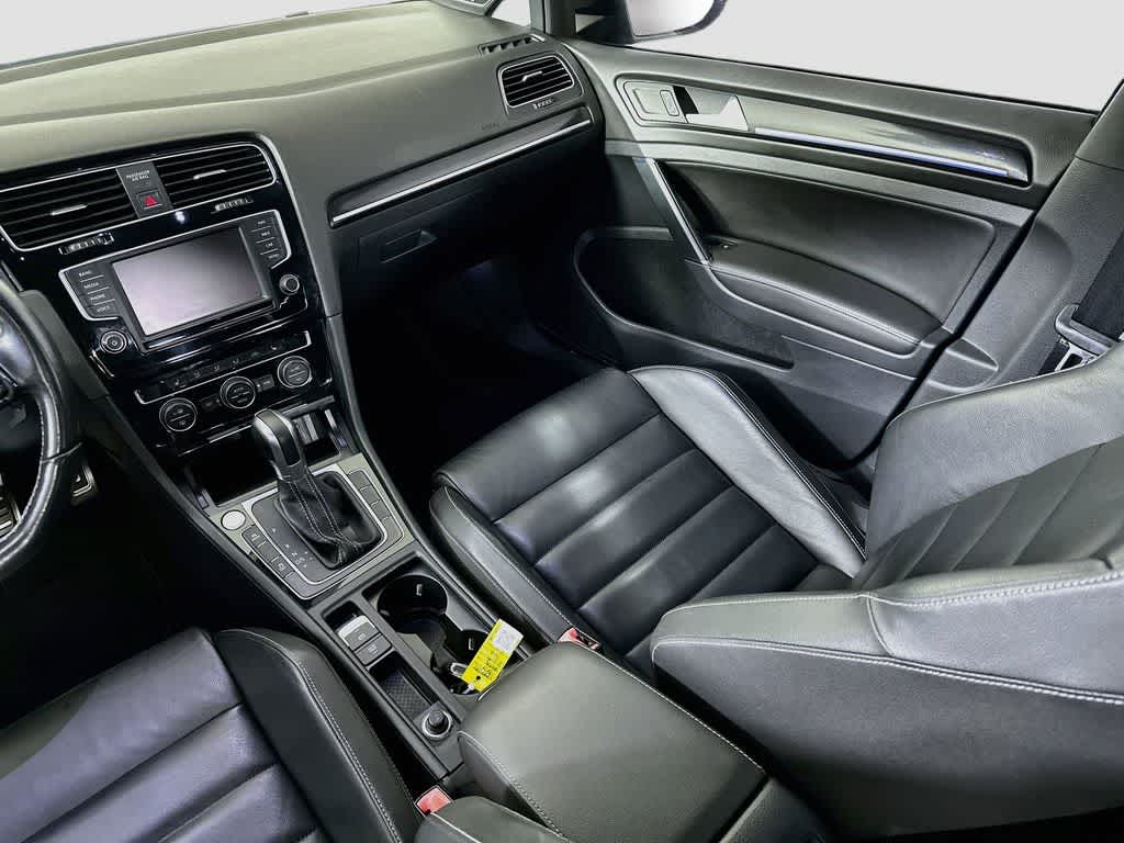 2017 Volkswagen Golf R 4-Door