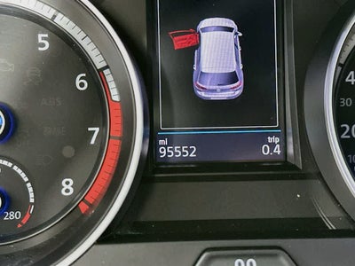 2017 Volkswagen Golf R 4-Door