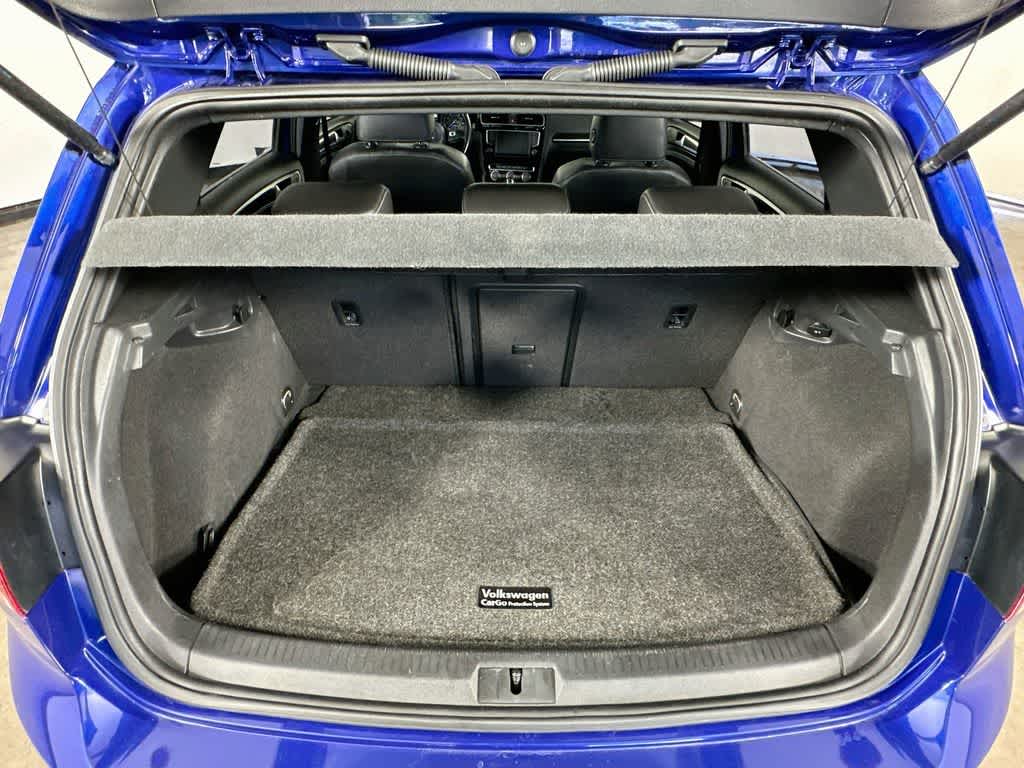 2017 Volkswagen Golf R 4-Door