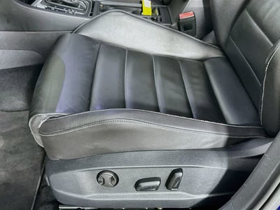 2017 Volkswagen Golf R 4-Door