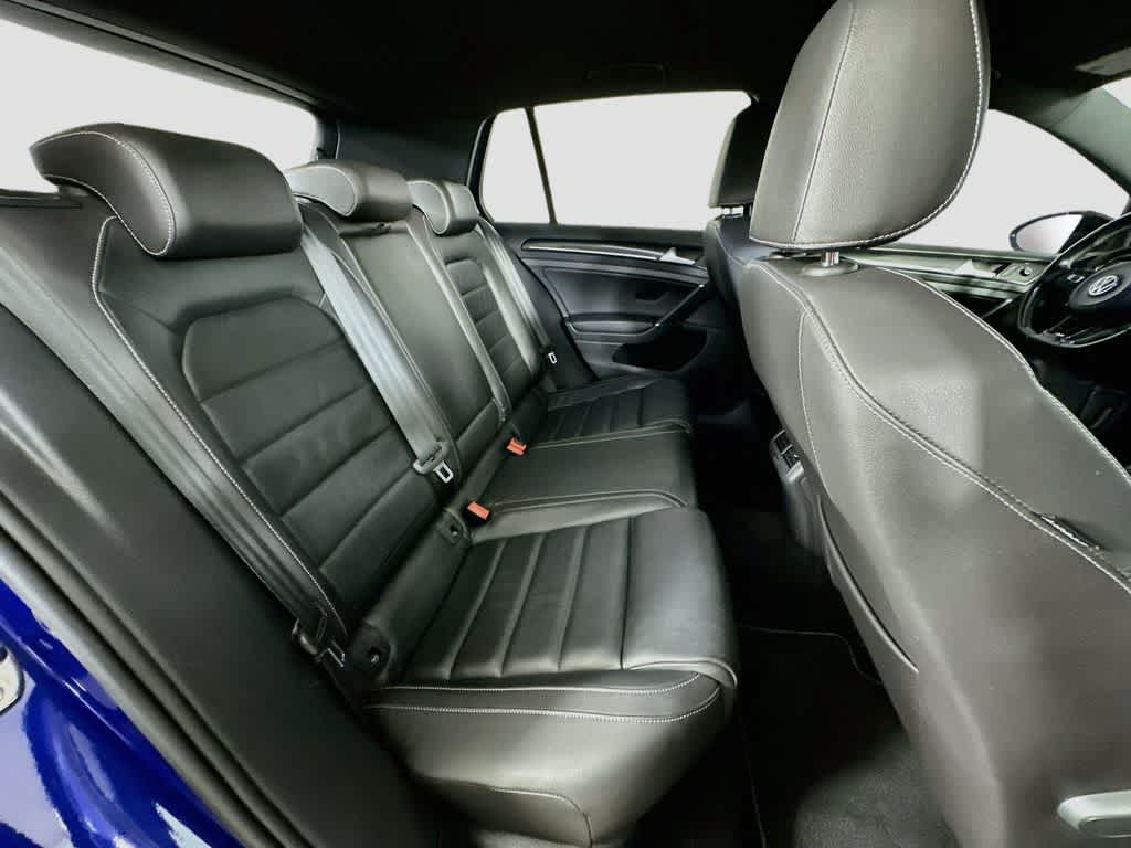 2017 Volkswagen Golf R 4-Door