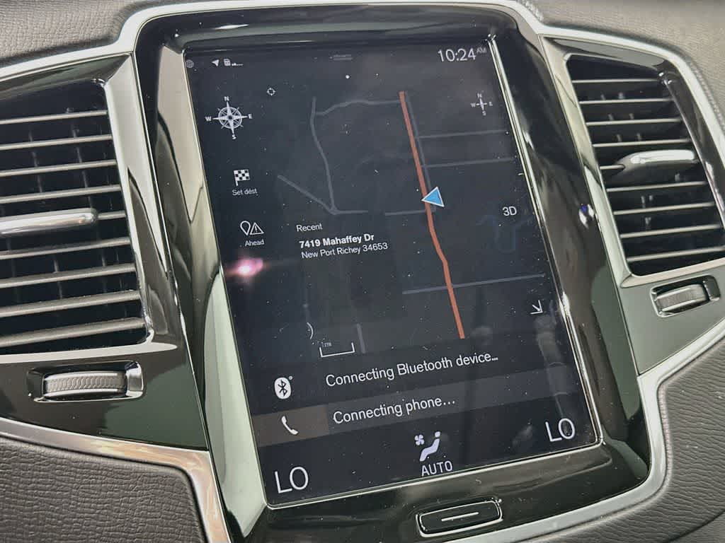 2022 Volvo XC90 Momentum