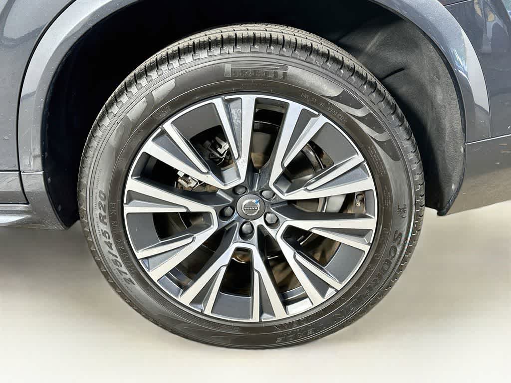 2022 Volvo XC90 Momentum