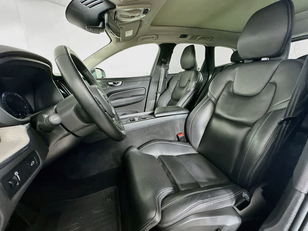 2021 Volvo XC60 Inscription