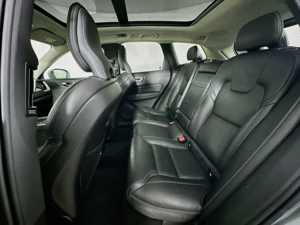 2021 Volvo XC60 Inscription