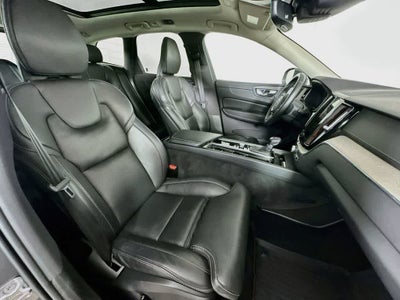 2021 Volvo XC60 Inscription