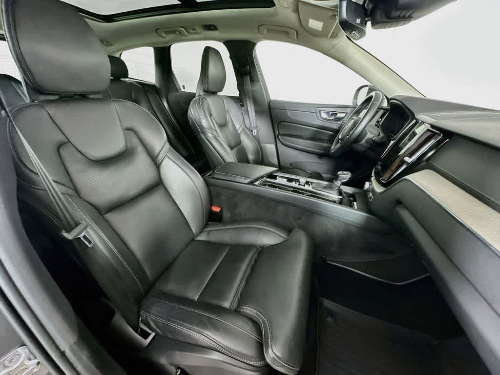 2021 Volvo XC60 Inscription
