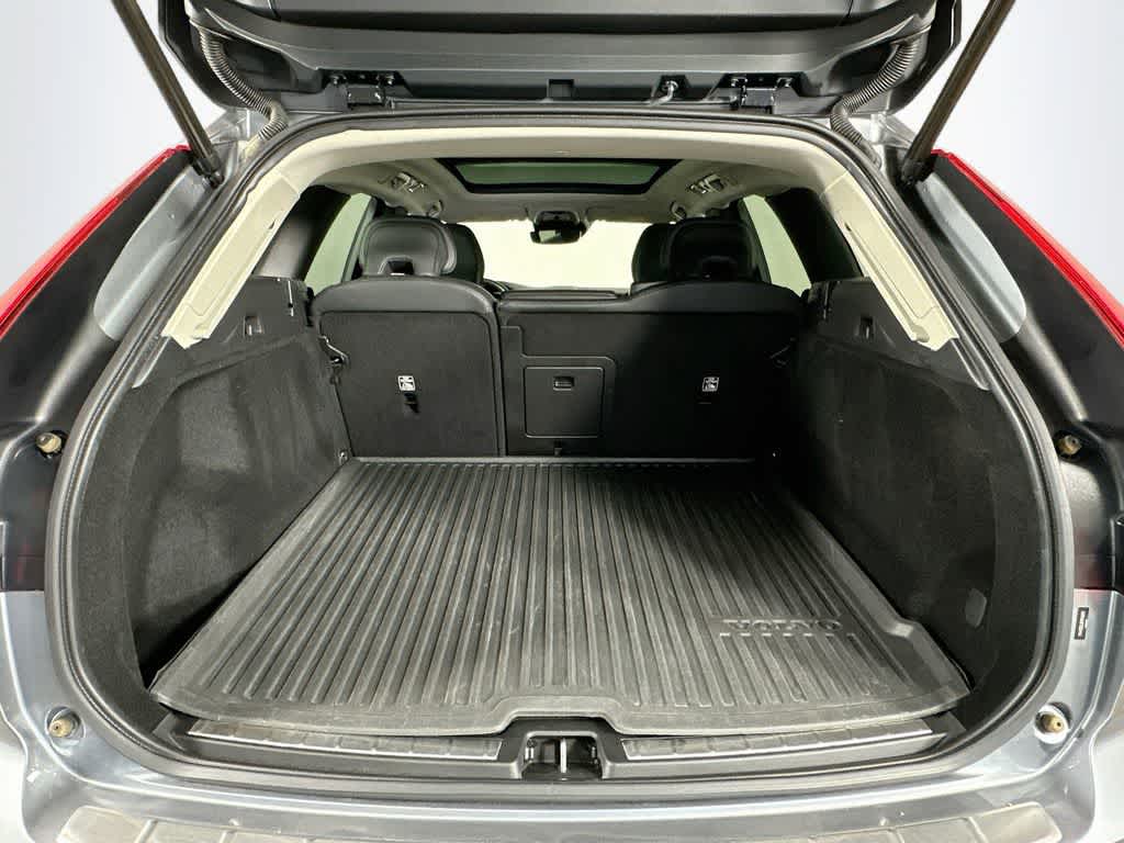 2021 Volvo XC60 Inscription