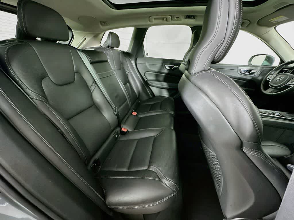 2021 Volvo XC60 Inscription