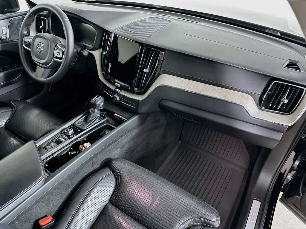 2021 Volvo XC60 Inscription