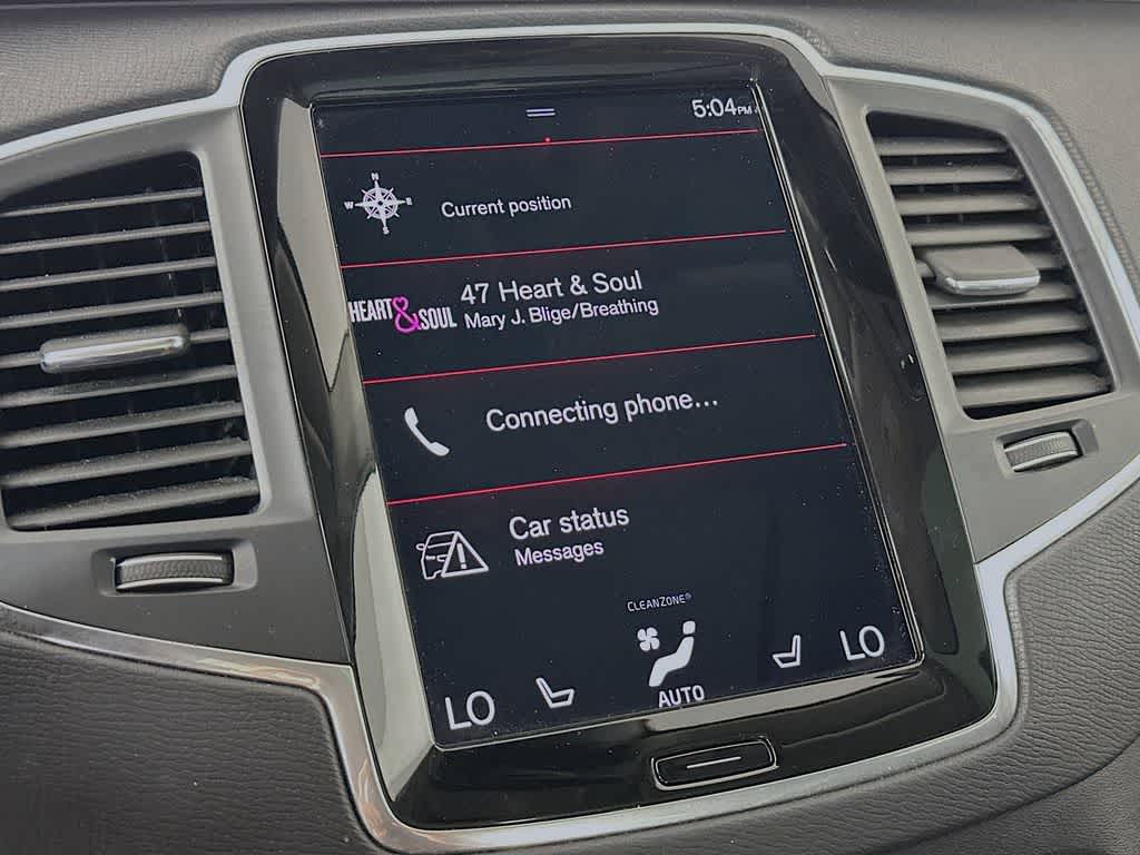 2022 Volvo XC90 Momentum