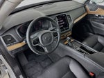2022 Volvo XC90 Momentum