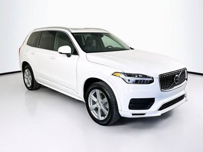 2022 Volvo XC90 Momentum