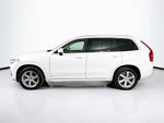 2022 Volvo XC90 Momentum