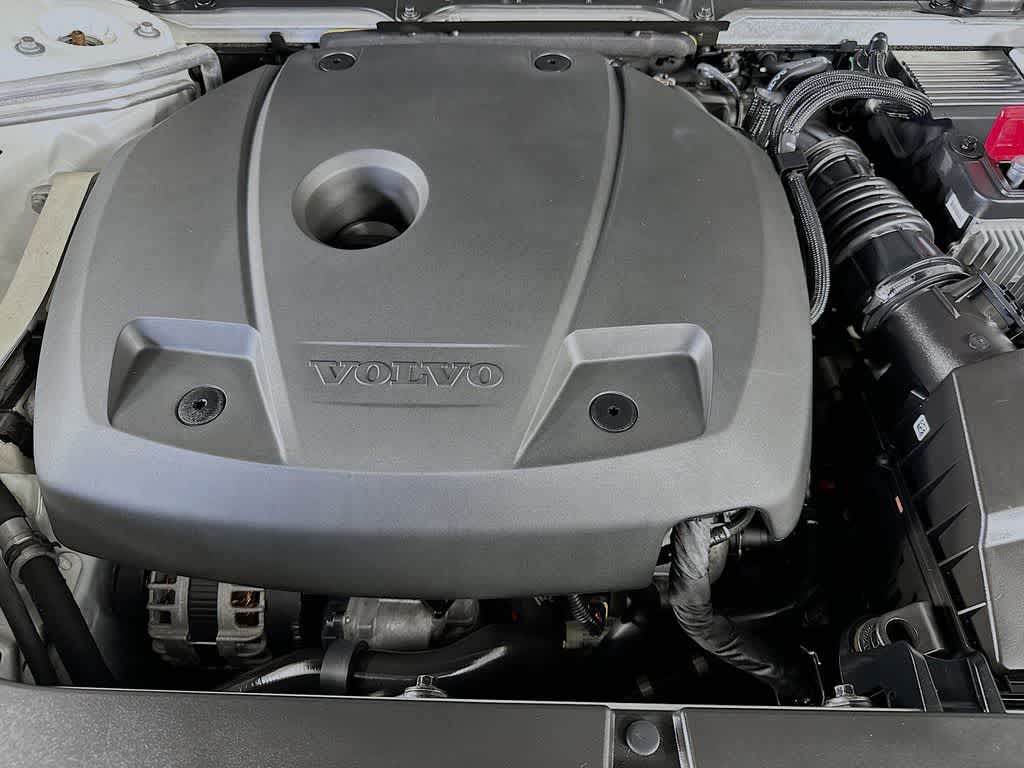 2022 Volvo XC90 Momentum