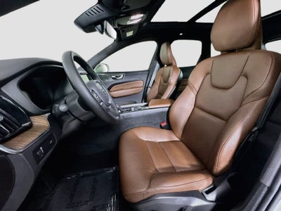 2022 Volvo XC60 Momentum
