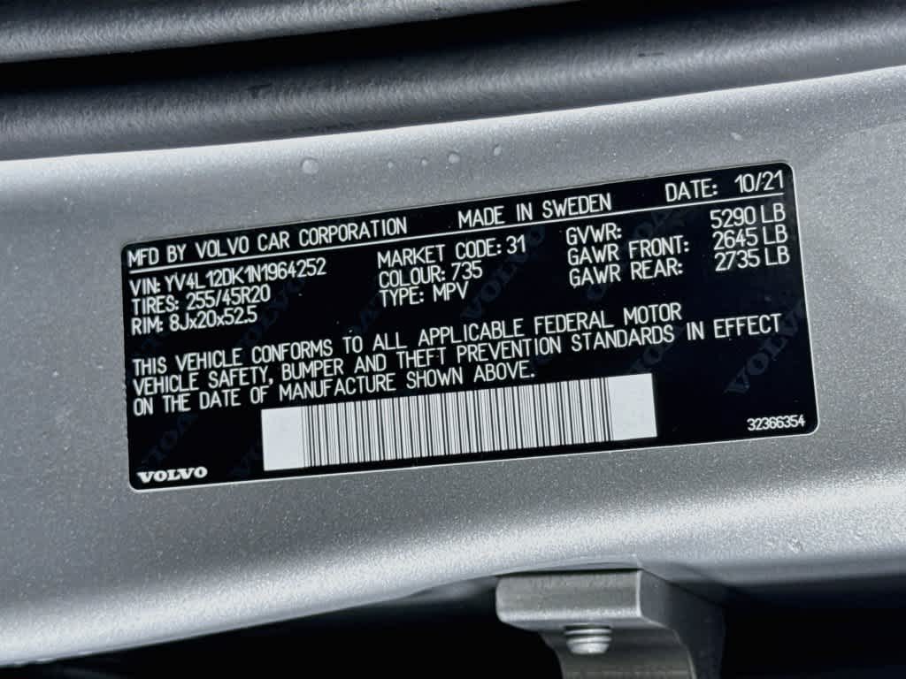 2022 Volvo XC60 Momentum