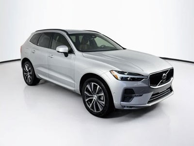 2022 Volvo XC60 Momentum