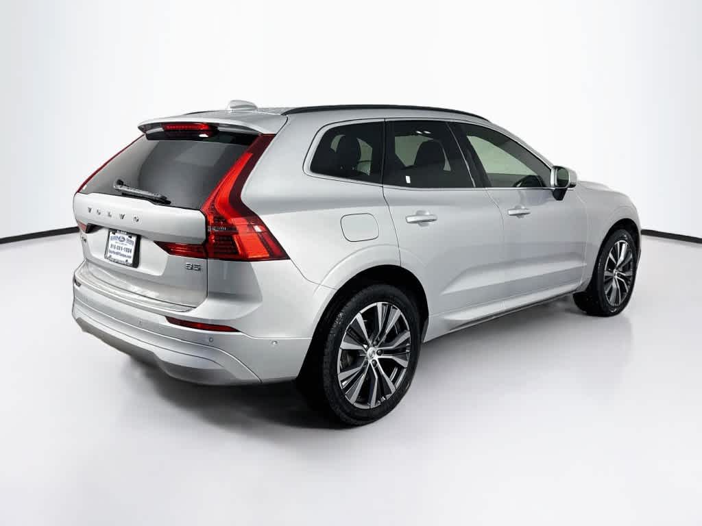 2022 Volvo XC60 Momentum