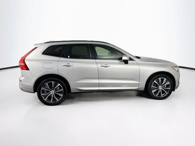 2022 Volvo XC60 Momentum