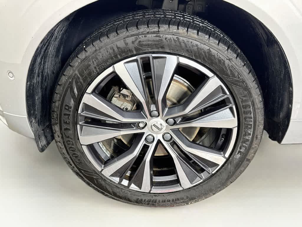 2022 Volvo XC60 Momentum