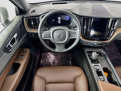 2022 Volvo XC60 Momentum