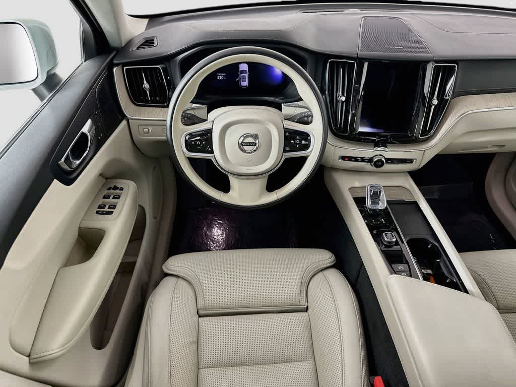 2022 Volvo XC60 Inscription