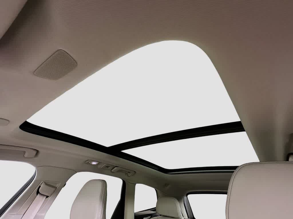 2022 Volvo XC60 Inscription