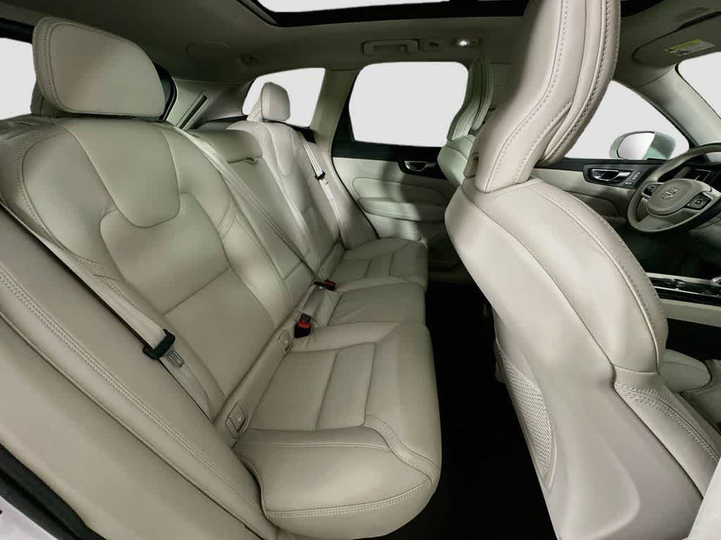 2022 Volvo XC60 Inscription