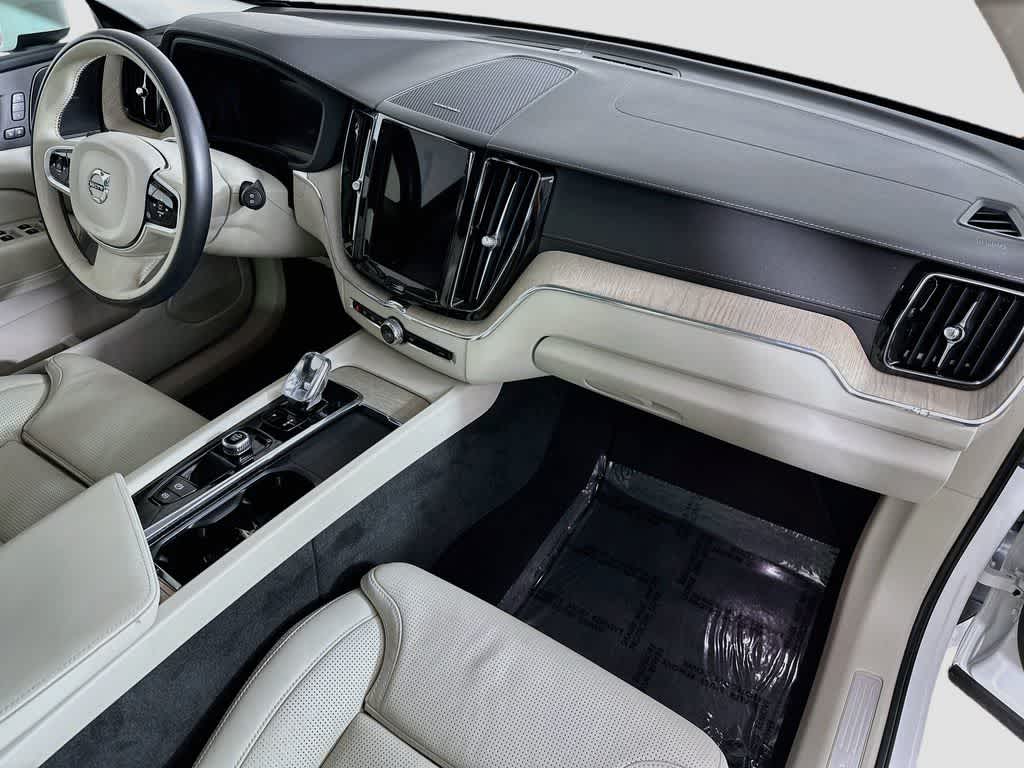 2022 Volvo XC60 Inscription