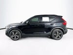 2023 Volvo XC40 Plus Dark Theme