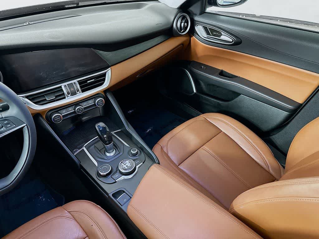 2018 Alfa Romeo Giulia Base